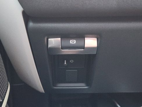 Certified 2023 Land Rover Defender 110 SE image 23