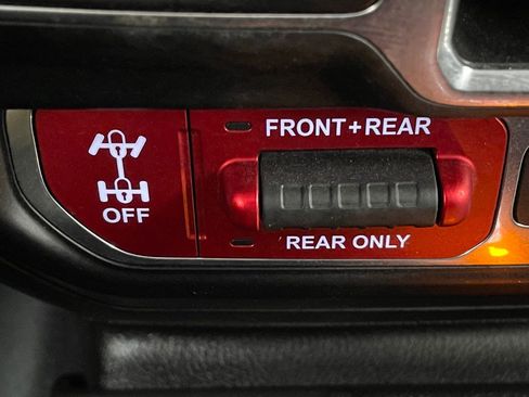 Used 2022 Jeep Wrangler Unlimited Rubicon 4xe w/ Cold Weather Group AWD/4WD image 26