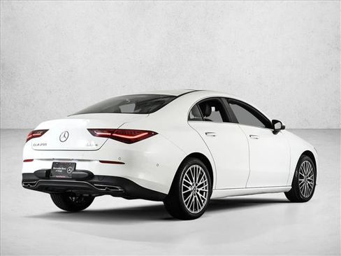 Used 2025 Mercedes-Benz CLA 250 4MATIC image 5
