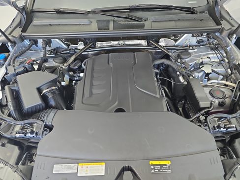 New 2025 Audi Q5 Premium image 30