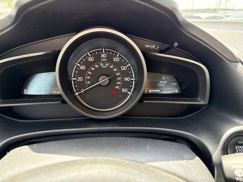 Used 2017 MAZDA MAZDA3 Touring FWD image 18