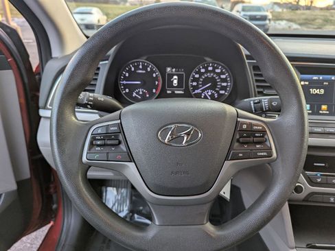 Used 2018 Hyundai Elantra SEL image 18