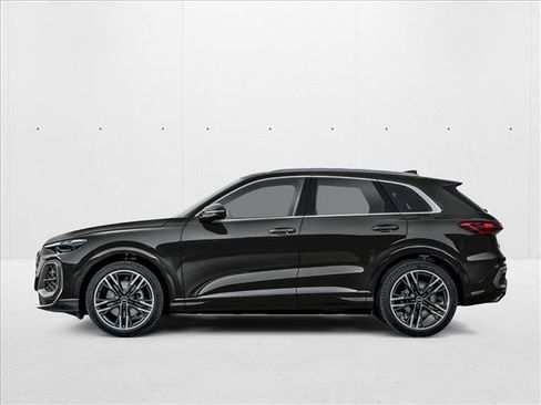 New 2025 Audi Q5 Premium Plus AWD/4WD image 2