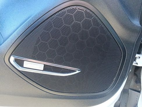 Used 2025 Buick Envision Sport Touring image 13