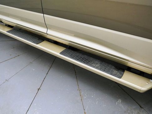 Used 2014 RAM 3500 Laramie Longhorn image 36