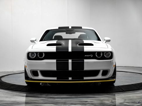 Used 2023 Dodge Challenger SRT Hellcat w/ Driver Convenience Group image 26