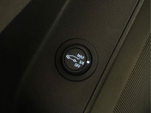 Used 2023 Chevrolet Equinox LT AWD/4WD image 39