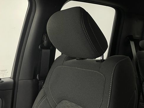 Used 2025 RAM 1500 Big Horn AWD/4WD image 41