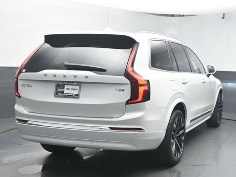 New 2026 Volvo XC90 T8 Plus w/ Protection Package Premier AWD/4WD image 7