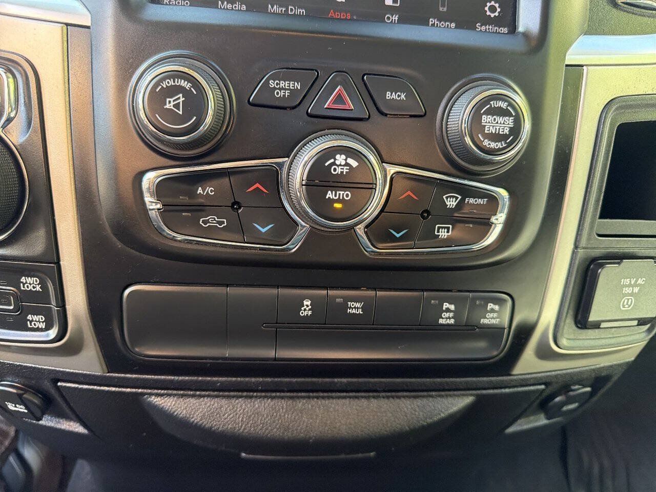 Used 2019 RAM 1500 Big Horn AWD/4WD image 21