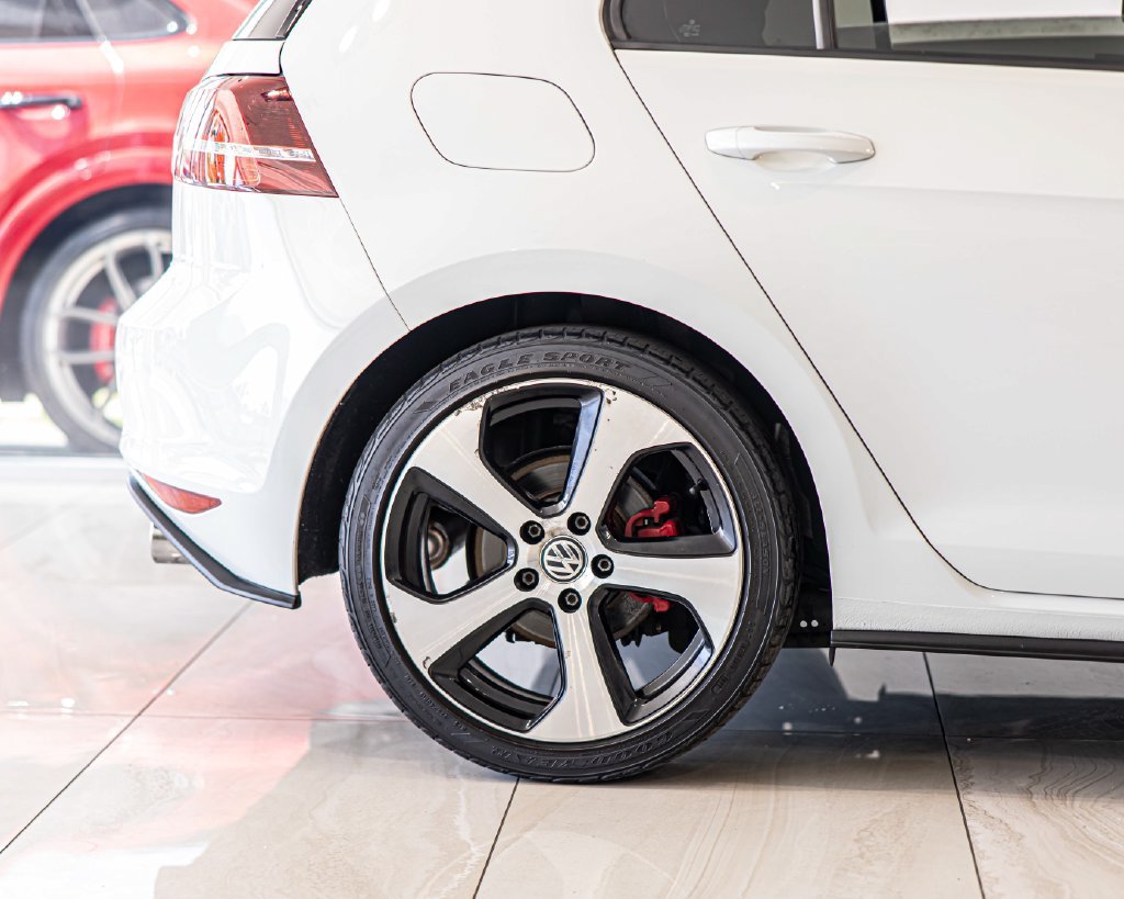 Used 2017 Volkswagen GTI S FWD image 8