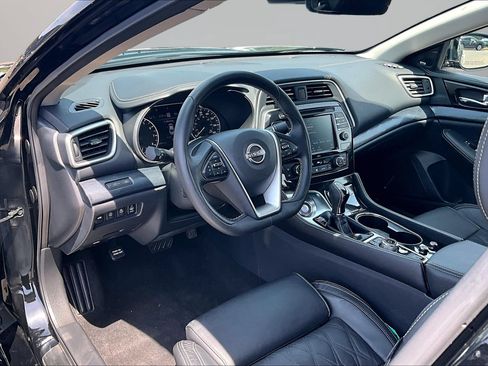 Certified 2023 Nissan Maxima Platinum w/ Sport Mat Group FWD image 13