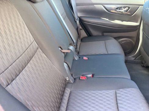 Used 2018 Nissan Rogue S FWD image 14
