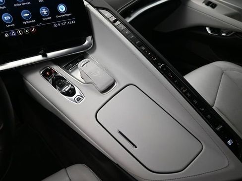 Used 2023 Chevrolet Corvette Stingray Preferred Cpe w/ Body-Color Dual Roof Package image 30