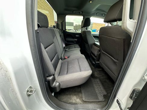 Used 2017 GMC Sierra 1500 SLE image 12