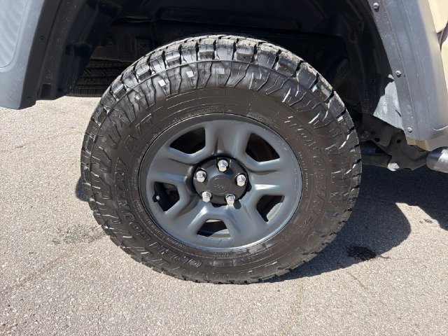 Used 2020 Jeep Gladiator Sport w/ Trailer Tow Package AWD/4WD image 30