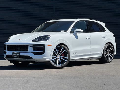 Used 2026 Porsche Cayenne GTS AWD/4WD image 1