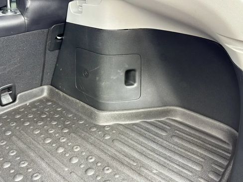 Used 2014 Honda Insight EX image 20