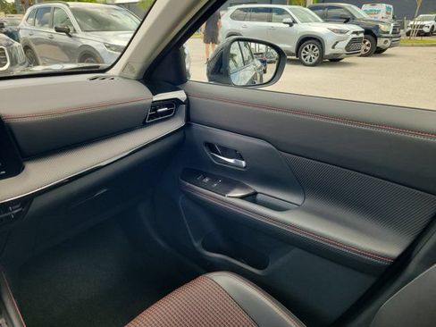 Certified 2026 Nissan Kicks SR FWD image 16