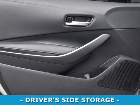 Used 2022 Toyota Corolla SE w/ Carpet Mat Package (TMS) image 5
