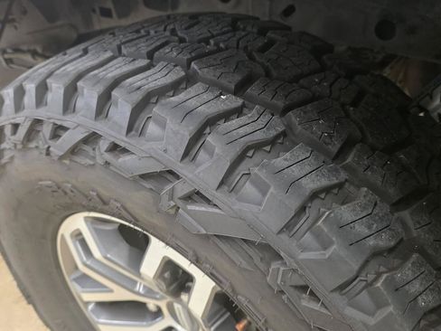 Used 2018 Ford F150 Raptor w/ Equipment Group 802A Luxury AWD/4WD image 7