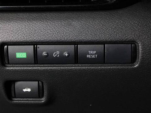 Certified 2024 Nissan Sentra SV w/ All-Weather Package FWD image 24