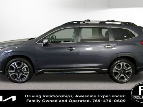 Used 2023 Subaru Ascent Touring AWD/4WD image 5