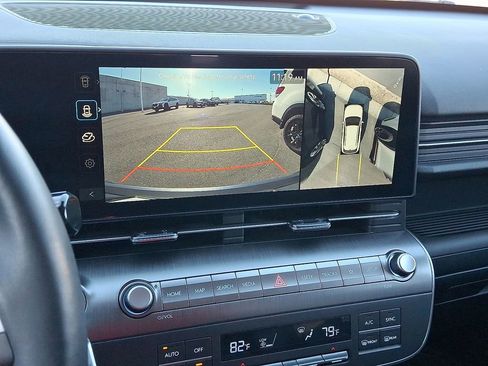 Used 2024 Hyundai Kona Limited image 4