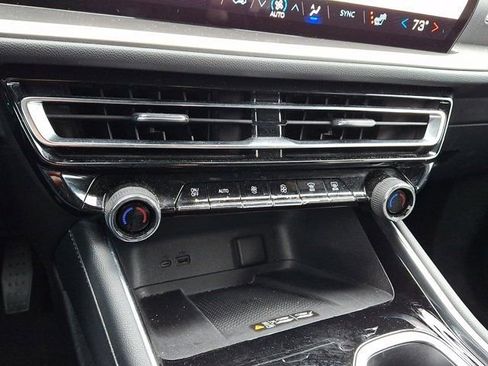 Used 2024 Chevrolet Traverse LT w/ Trailering Package image 19