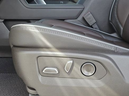 New 2026 GMC Sierra 3500 Denali w/ Denali Reserve Package image 18