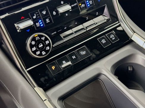 New 2025 Nissan Armada PRO-4X w/ Pro-4X Premium Package image 23