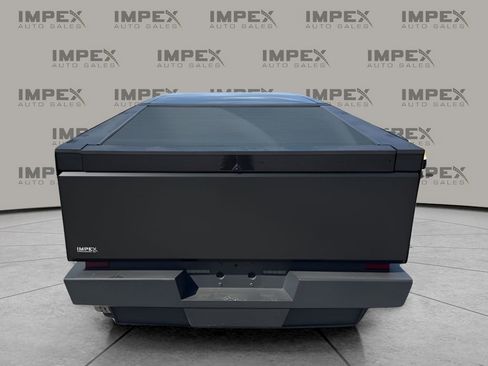 Used 2024 Tesla Cybertruck AWD Crew Cab image 4