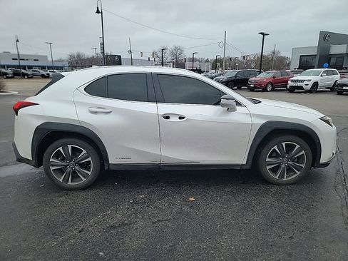 Used 2020 Lexus UX 250h w/ Premium Package image 7