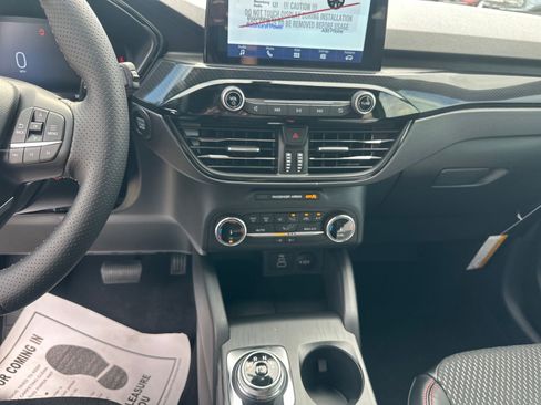 New 2026 Ford Escape ST-Line image 17