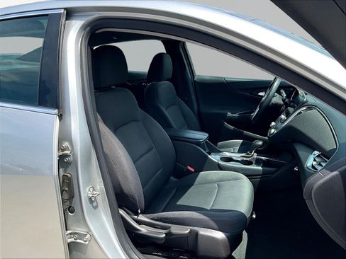 Used 2016 Chevrolet Malibu LT FWD image 29