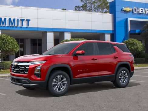 New 2026 Chevrolet Equinox LT FWD image 2