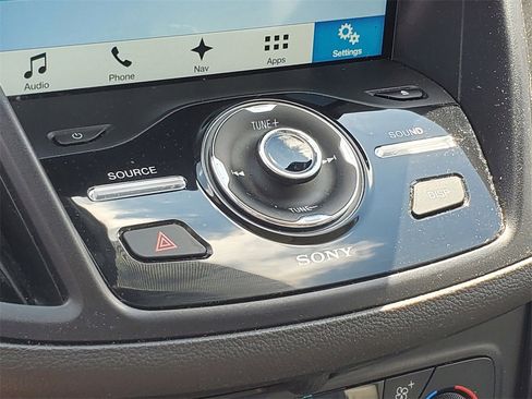 Used 2017 Ford Escape Titanium image 27