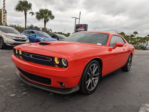 Certified 2022 Dodge Challenger R/T w/ Plus Package image 6