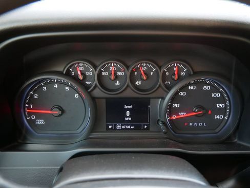 Used 2019 Chevrolet Silverado 1500 Custom w/ Custom Value Package AWD/4WD image 19