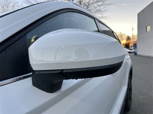 New 2025 Volkswagen Taos SEL image 10