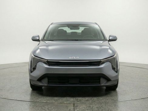 Used 2025 Kia K4 FWD image 2