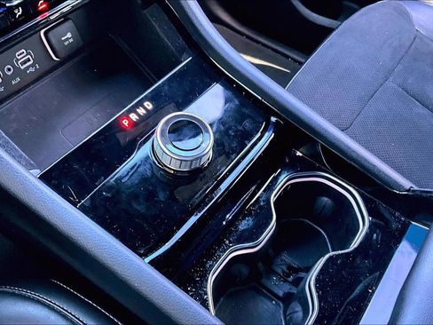 Used 2022 Jeep Grand Cherokee Altitude image 25