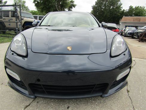 Used 2013 Porsche Panamera GTS AWD/4WD image 2