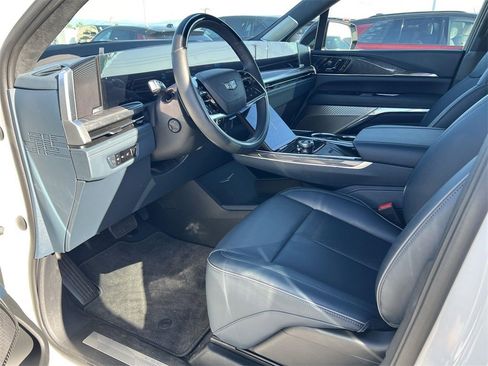 New 2025 Cadillac Escalade IQ Luxury 2 image 9