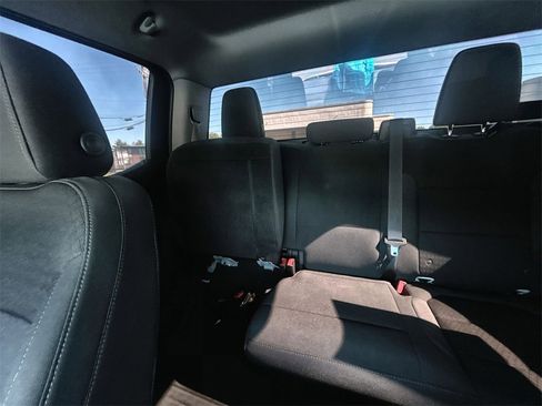 Used 2022 Chevrolet Silverado 1500 LT image 28