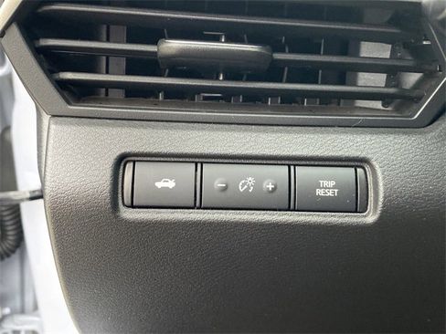 Used 2024 Nissan Altima 2.5 SR image 19