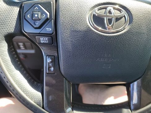Used 2019 Toyota 4Runner TRD Off-Road Premium AWD/4WD image 13