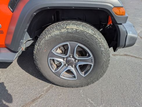 Used 2019 Jeep Wrangler Unlimited Sport S AWD/4WD image 11