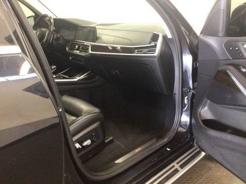 Used 2020 BMW X7 xDrive40i w/ Luxury Seating Package AWD/4WD image 14