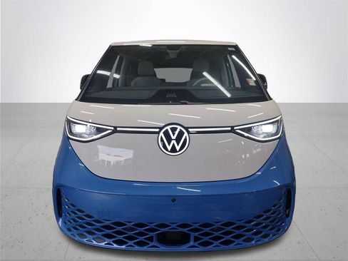 New 2025 Volkswagen ID. Buzz 1st Edition image 3